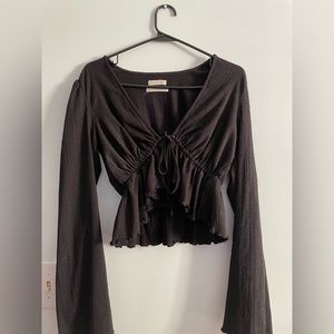urban outfitters cropped black long sleeve tie front top size M